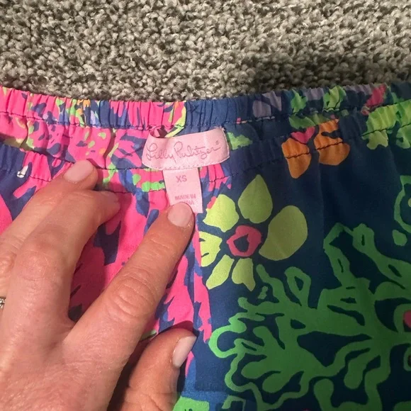 Lily Pulitzer Off the Shoulder Top - Picture 2 of 6